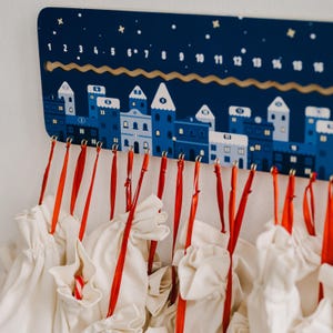 Reusable Wooden Advent Calendar for Kids, Custom Christmas Hanging Decoration with Gift Bags, Family Christmas Activity for Children