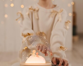 赤ちゃんの名前入りナイトライト：森の動物柄、子供向けパーソナライズ