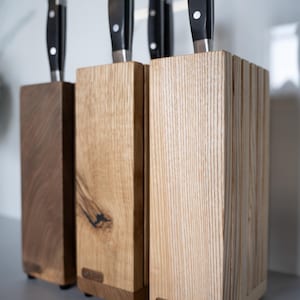 Modern Solid Oak Wood Magnetic Knife Block Organizer Kitchen Storage for 4–8 Knives Elegant Practical Stylish Durable Upgrade