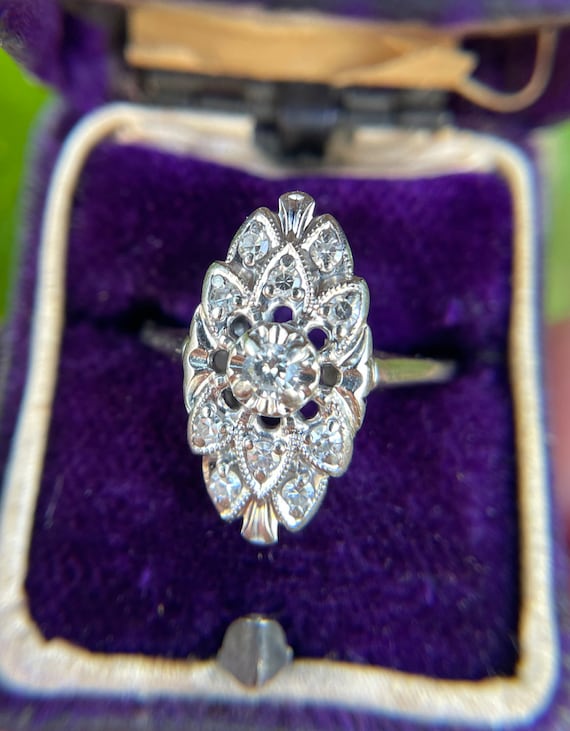 Vintage 14K White Gold Diamond Ring