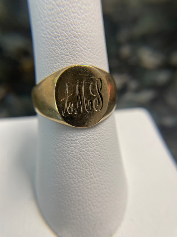 10K Gold Vintage Signet Ring