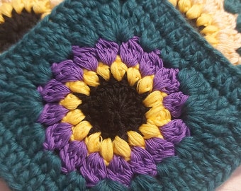 Easy Crochet Sunflower Granny Square Pattern