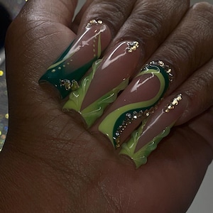 Green Valentine’s Day nails | Bling Nails|  3d nails| Luxury press on nails| Glue on nails| French tip nails| Acrylic nails|