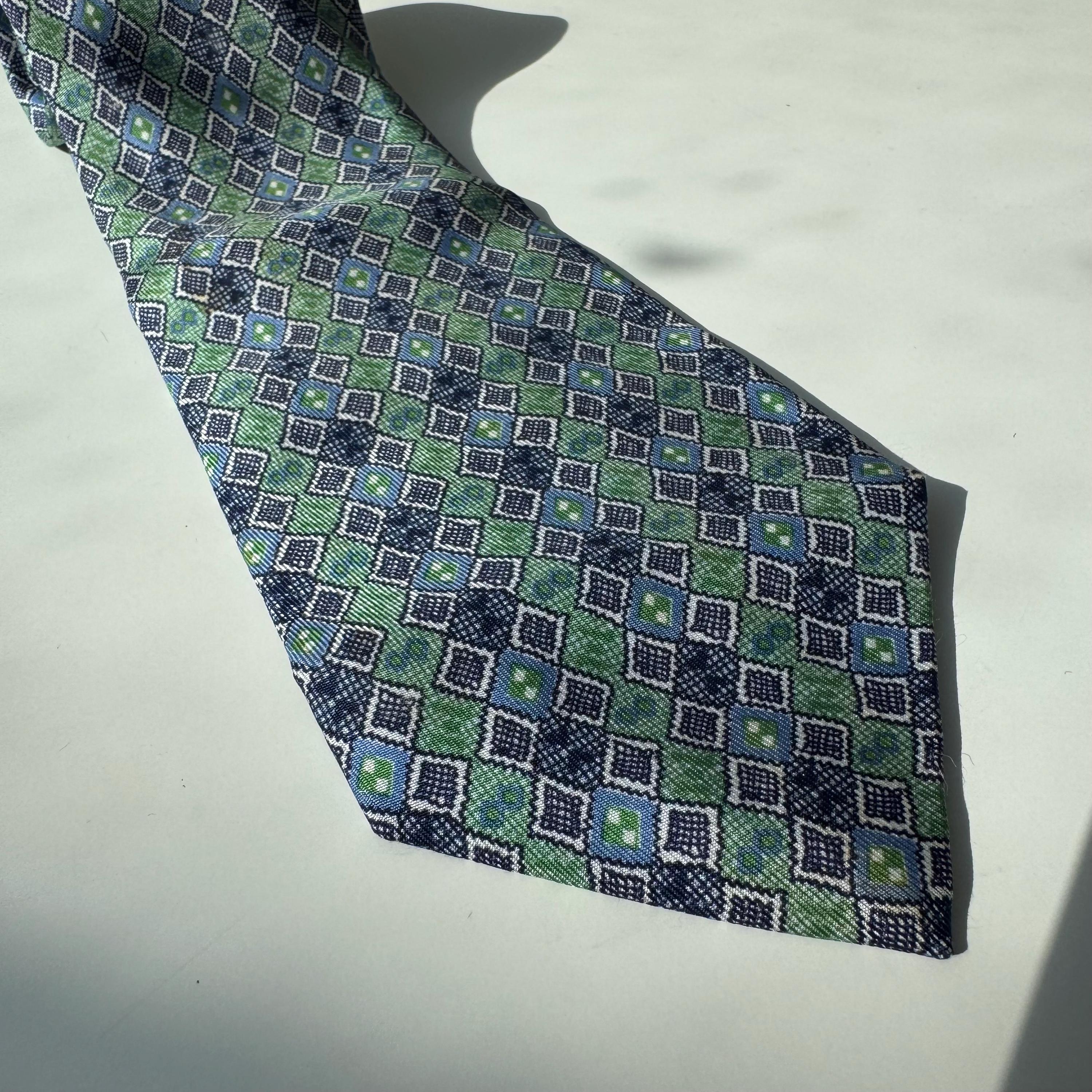 Vintage Hermès Silk Tie – Model 7699 OA