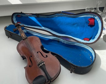 Violín pequeño vintage para niños con estuche original: pieza de decoración única