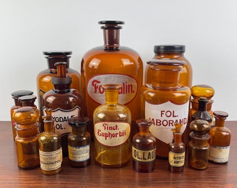 Colección de botellas de farmacia vintage