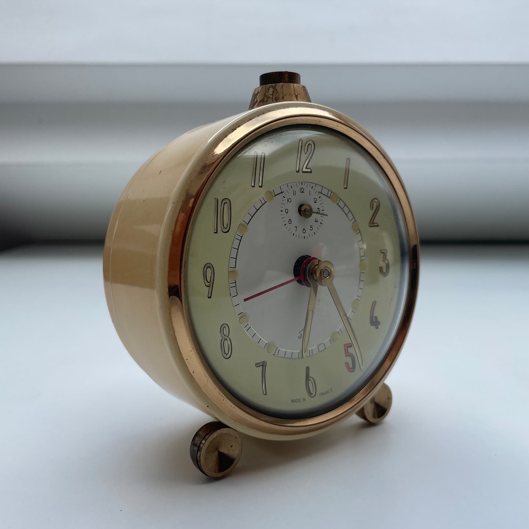 Vintage Jaz Alarm Clock Beige With Pistache Tone Disk Etsy