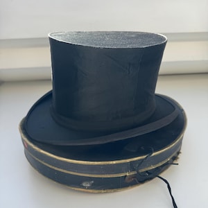 Vintage Foldable Black Top Hat by H. Clerff Frainkin – Strasbourg, France – With Original Box