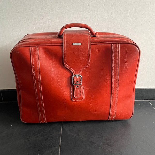 Vintage Samsonite Leather Suitcase - Retro Style