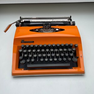 Vintage Adler Contessa de Luxe Typewriter image 2