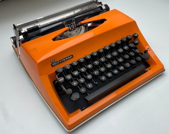 Vintage Adler Contessa de Luxe Typewriter