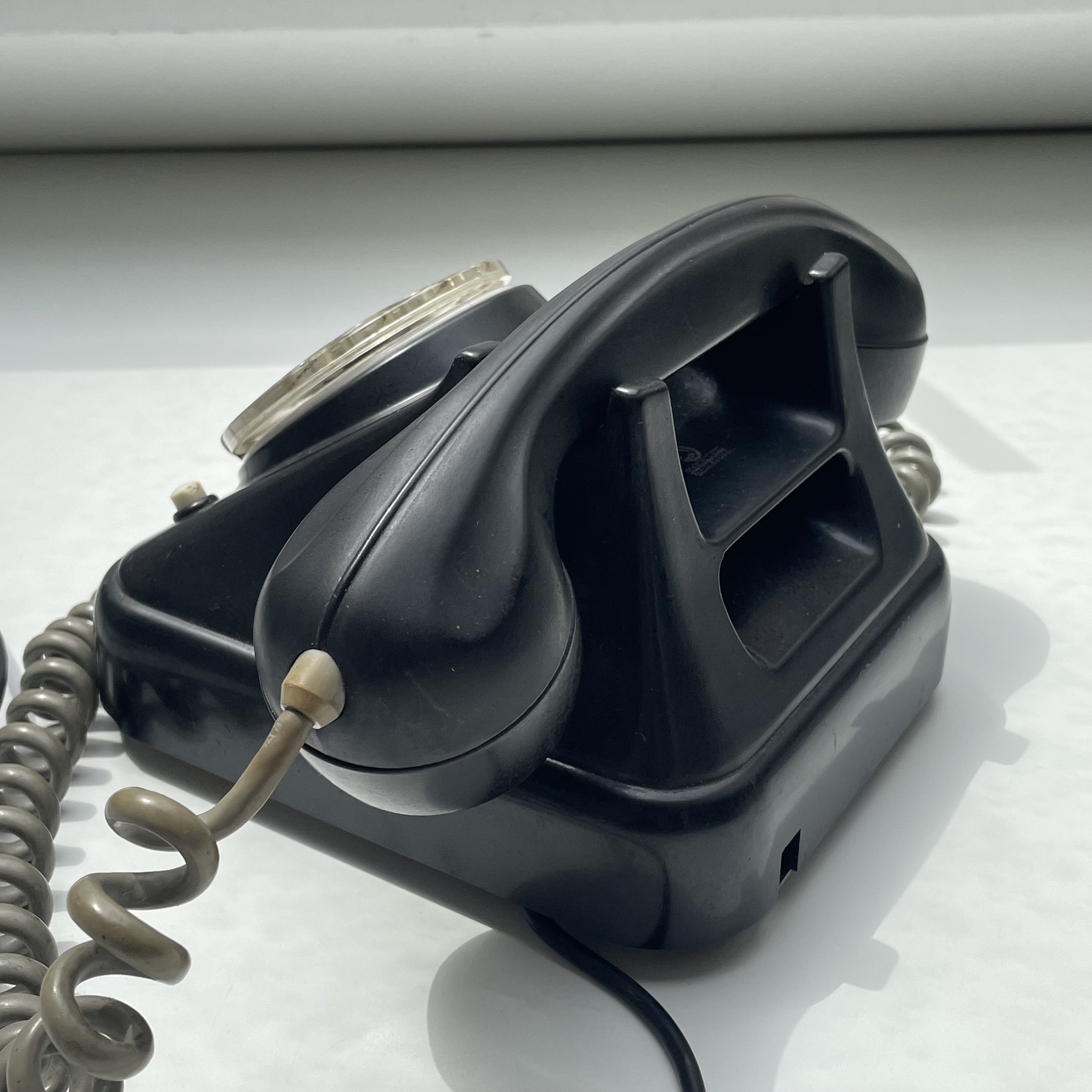 Téléphone 1950 CGTC en bakélite