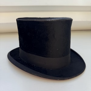 Vintage Black Top Hat by E. Caffiaux / Valenciennes – P&J Renard – Classic French Elegance
