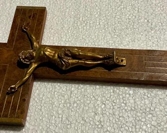 Vintage Franse art deco bronzen en houten kruisbeeld