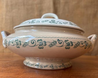 Französische Vintage Gien Terrine im 19ten Jahrhundert im Trefle Muster