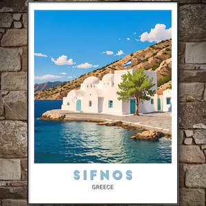 Sifnos Poster - Ruhige Küstenkirche mit Azurblauen Wasser - Perfekte Wandkunst für griechische Inselliebhaber Premium Qualitätsdruck von Sifnos, Griechenland