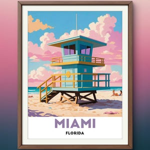 Miami Poster - Kultiger Rettungsschwimmturm an einem Sonnenstrand, perfekt für Strandliebhaber und tropische Deko-Enthusiasten