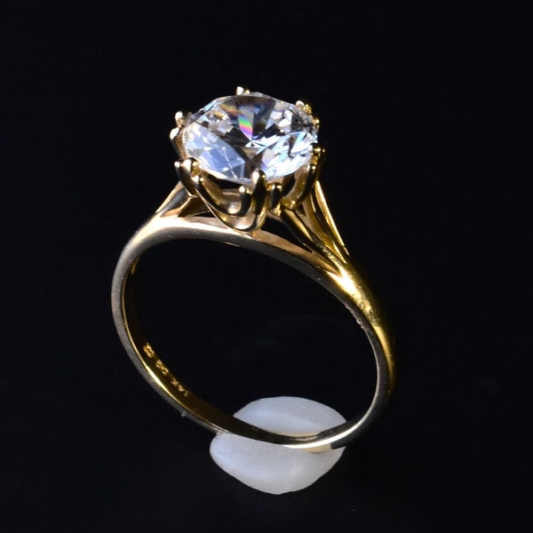 3.2CT CZ Solitaire Round 14K Yellow Gold Engagement Ring, Size 8.75