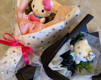 Silver Kitty Plush Bouquet – Black Soap Roses, Elegant Monochrome Gift
