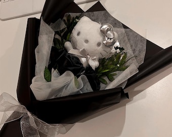 Silver Kitty Plush Bouquet – Black Soap Roses, Elegant Monochrome Gift