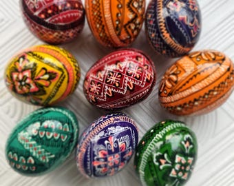 Conjunto de 5 ovos de Páscoa, pysanky ucranianos, ovos de madeira, ovos decorativos pintados à mão, lembrança e presente da Ucrânia para a Páscoa, ovos para decorar, pisanki