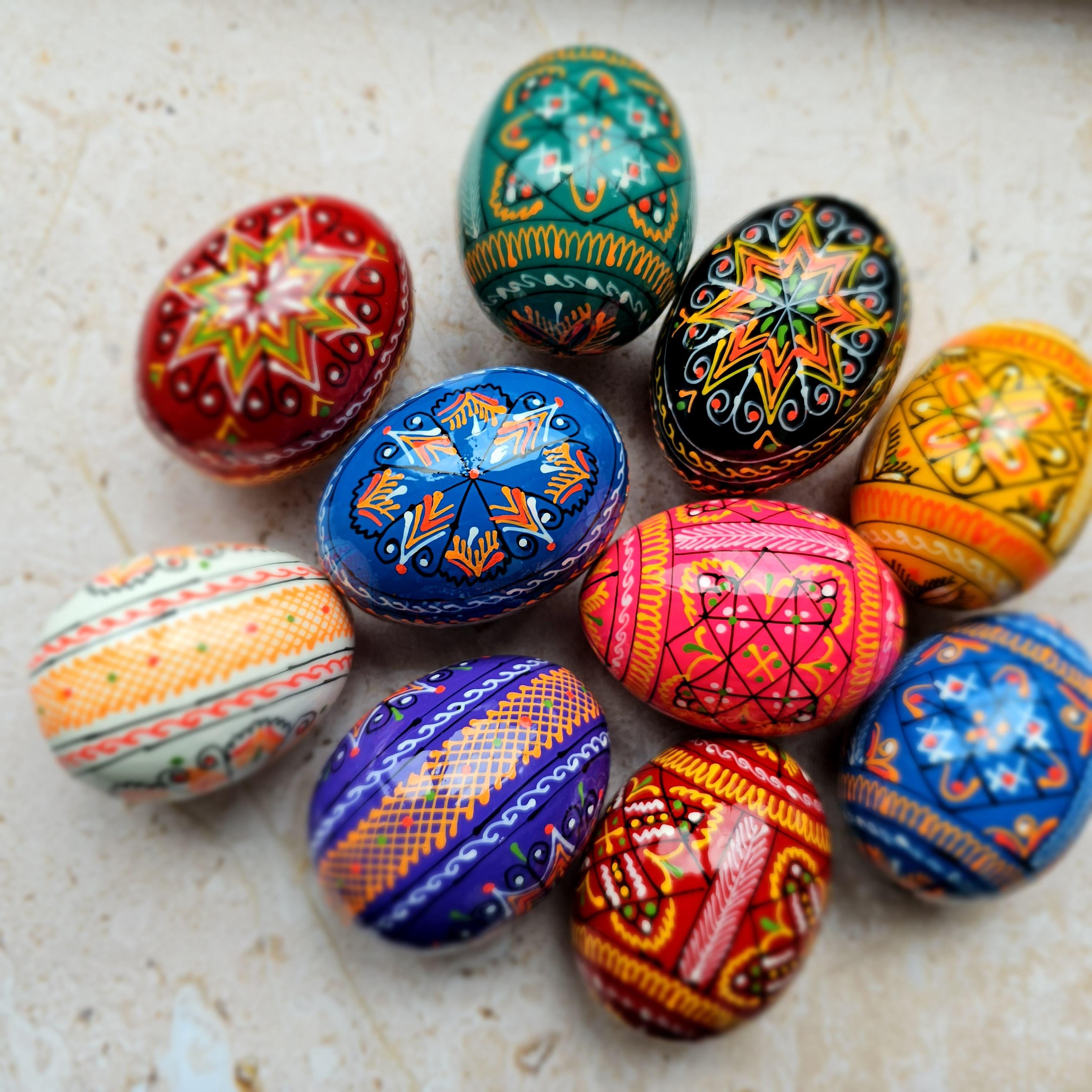 イースターエッグ5個セット、ウクライナのピサンキ、木製の卵、手描き