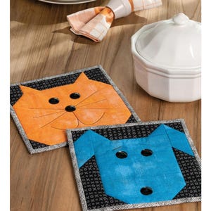 Quilted Dogs and Cats, 13 Fun Pet Friendly Projects, Dog Mat, Cat Lover Gifts, Dog Lover, Pet Wall Art, Dog Blanket, Dog Mom, Applique, Pdf