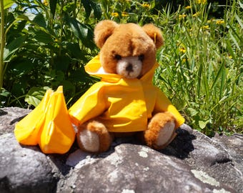 Rainslicker for 10-inch Bear