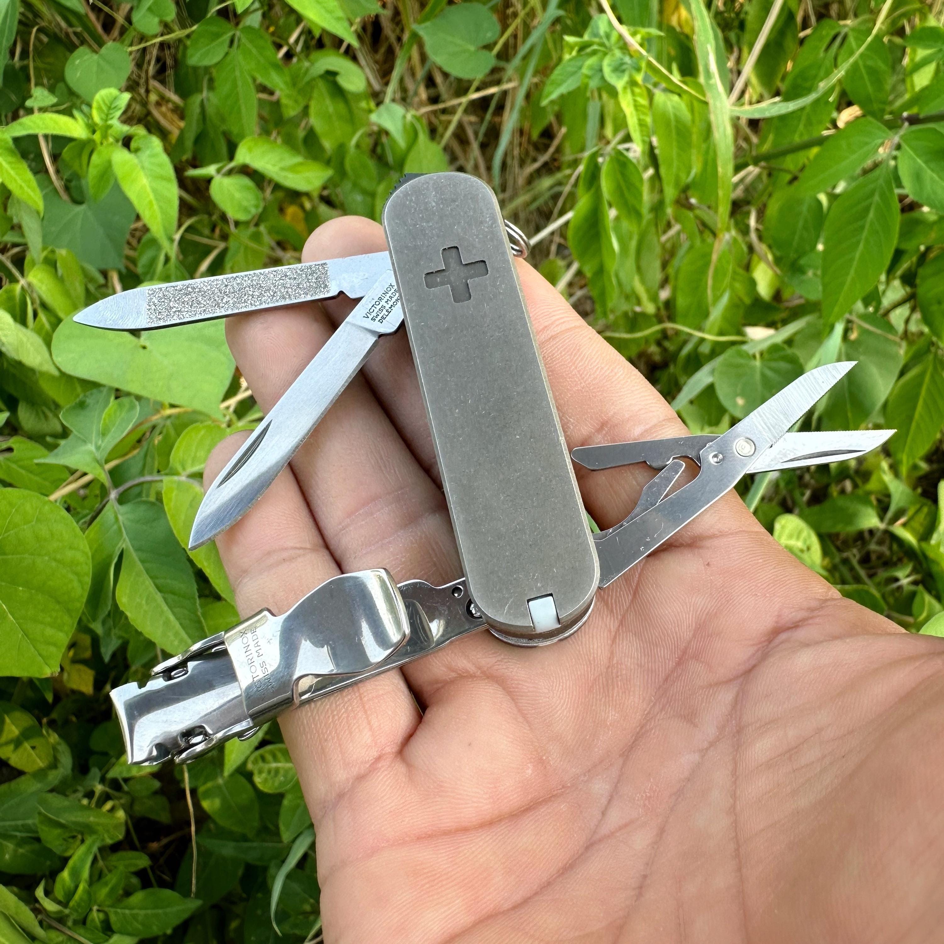 Victorinox Classic Nail Clip 580 Swiss Army Knife Victorinox Swiss