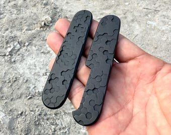 Scales Victorinox 91mm Titanium with a honeycomb CNC pattern