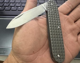 Victorinox Solo 93mm - Swiss Army 1 (0.8000.26) Custom Scales Titanium FRAG Dark Gray