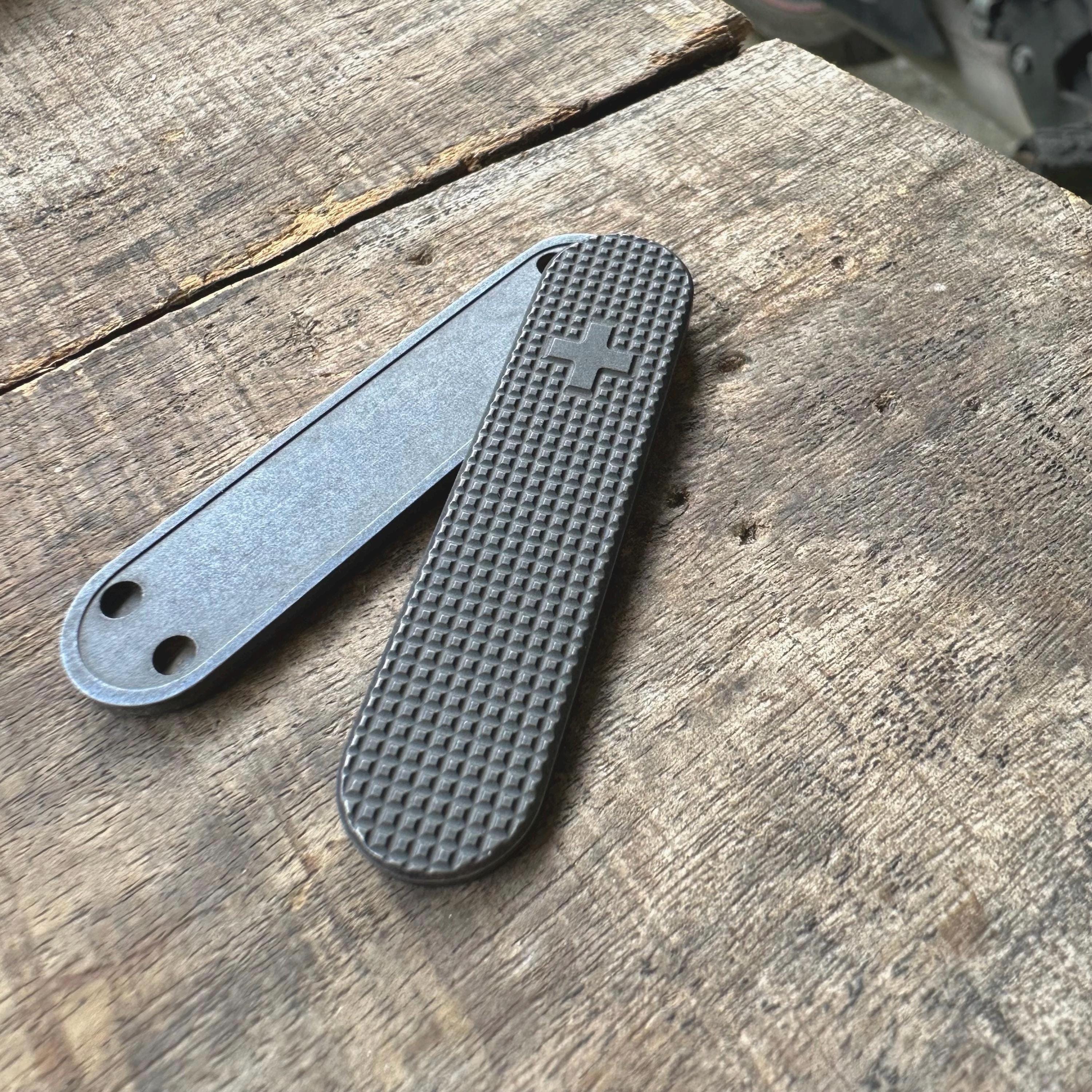 Victorinox old cross - Etsy 日本