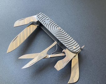 Victorinox 93mm Electrician‑Pruner X – Titanium Scale Custom Edition