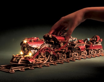 Fantasy Steampunk Zug Modell - Mechanischer Holzzug zum Ausstellen und Sammeln