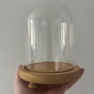 Glass dome medium on gold wooden base | 18 v 13 cm (h, w) | medium glass dome | bell jar on legs | glass cloche | display dome | case