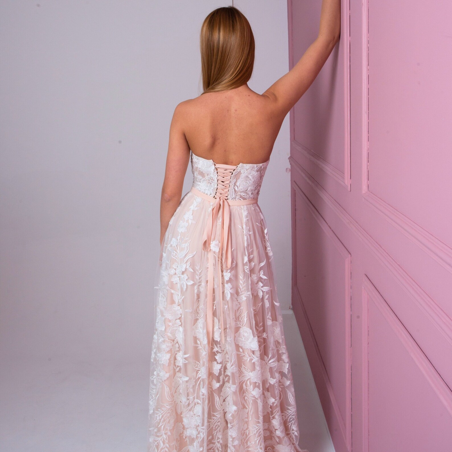 Sweetheart Neckline Lace-Up Back Ruffle Skirt Gown Pearl Pink