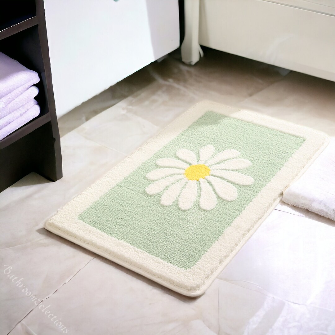 Daisy Bath Mat for Bathroom Decor, Front Door Mat With Modern Design, Absorbent Bath Mat, Non