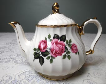 Sadler Vintage Teapot | Pink Roses Teapot | Made in England | Afternoon Tea Party | Elegant Teapot | Collectible Teapot | Garden Tea Party
