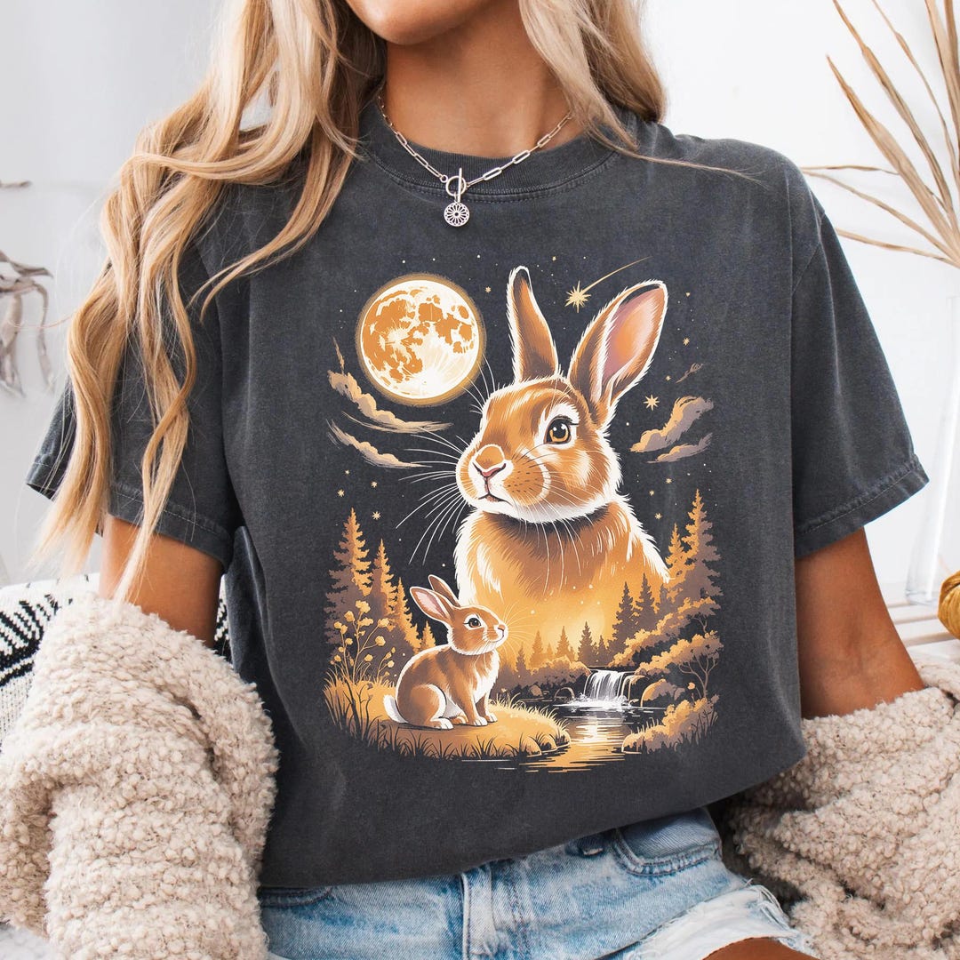 Bunny Howling to the Moon Vintage T-shirt, Silly Rabbit Tee Easter Gift ...