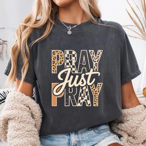 Christian Pray Varsity Leopard karierter Retro christlicher Entwurf