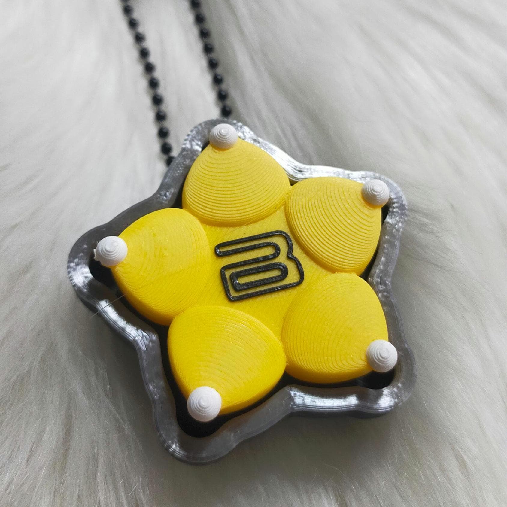 Cute K-pop Fidget Clicker Keychain | BTS, BLACKPINK, BIGBANG