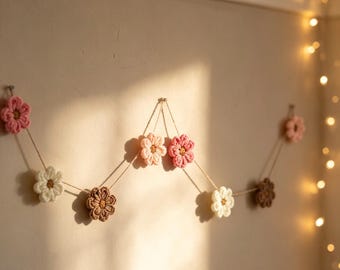 Handmade Crochet Daisy Garland | 150cm Boho Floral Wall Decor