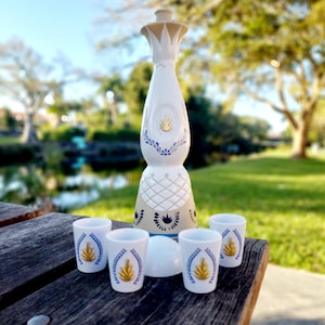 Clase Azul Añejo Botella de Tequila Vacía 750ml con sus 4 chupitos、Decantador Pintado a Mano Nuevo Estilo