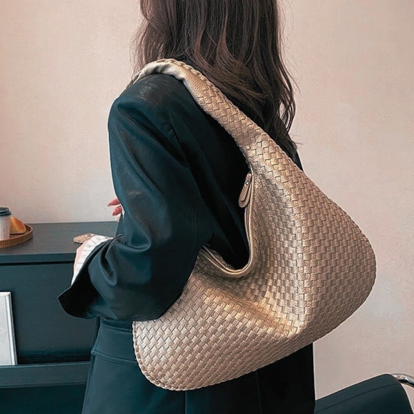 Women Korean Style Knitted Handbag