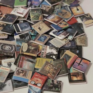 200pcs Miniature Dollhouse Books – Tiny Book Ornaments for DIY Crafts & Kids Pretend Play | Mini Books Model Set for Doll House Decor