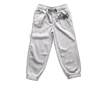 FTK Klassiska Grå Mjukisbyxor Gymkläder Träningskläder för Herr Fitness Muskelsportkläder Gymkläder Herr Träning Grafisk Metalldesign