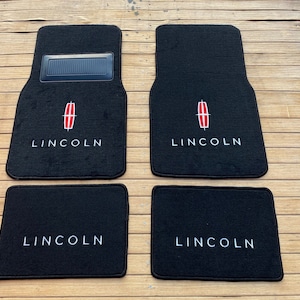 Lincoln Town Car Continental Cartier Mark 5 floor mats carpets Set of 4 EMBROIDERY LETTER...with Heel Pad