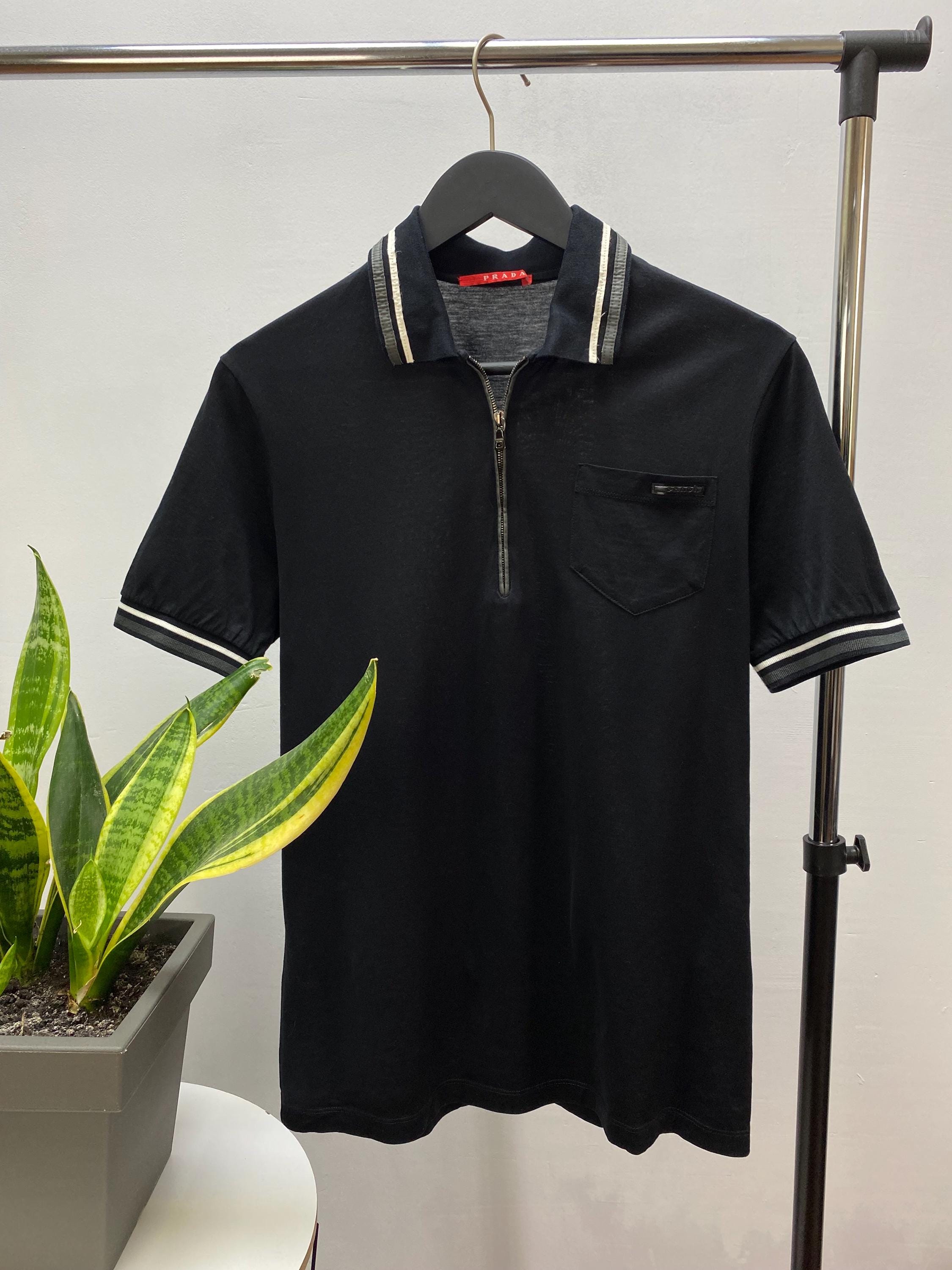 Prada Polo Zip Pocket Logo T-shirt Men Size S Black Made in Prada Polo Zip Pocket Logo T-shirt Men Size S Black Made in