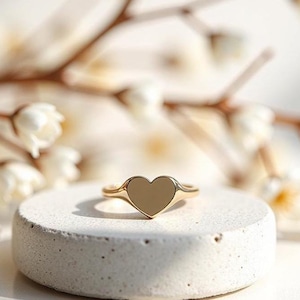 14K/18K Solid Gold Heart Signet Ring, Stacking Ring, Heart Shaped Ring, Heart Ring, Custom Signet Ring, Large Gold Ring