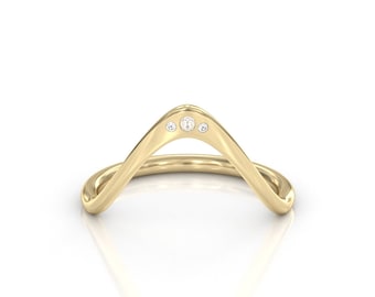 Gold Wave Ring with Lab Grown Diamonds – 14K/18K Solid Gold Curved Stacking Band